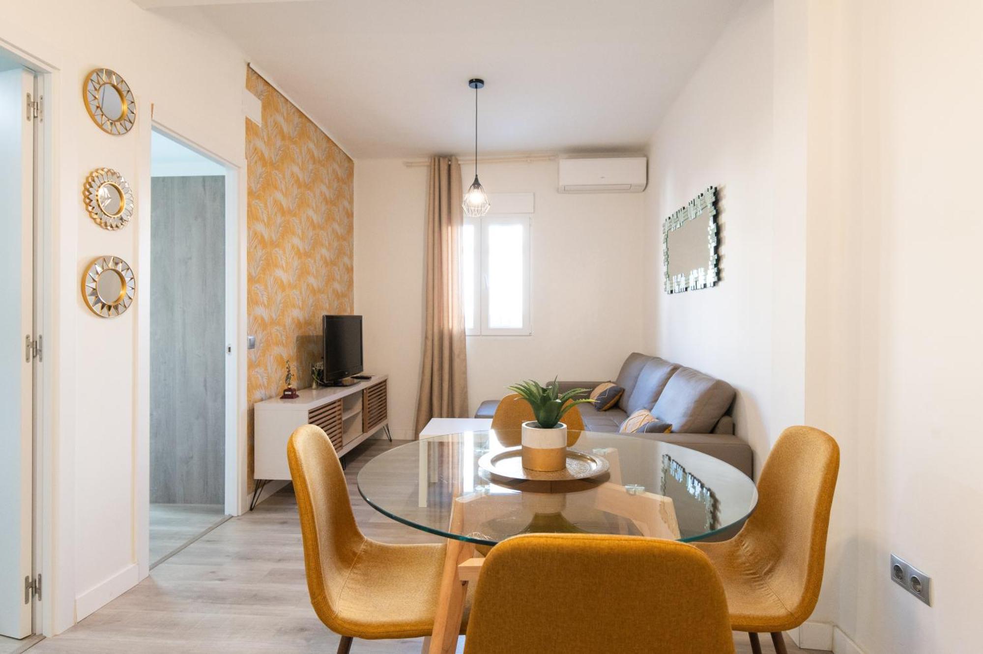 Apartamento Triana Habitame Inmobiliaria Севилья Экстерьер фото