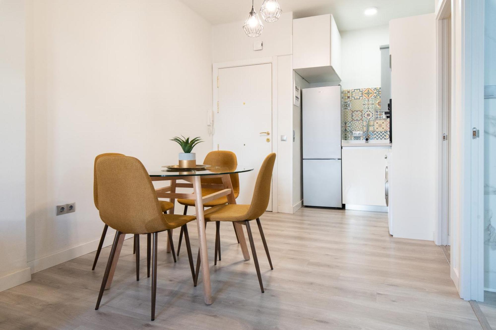Apartamento Triana Habitame Inmobiliaria Севилья Экстерьер фото