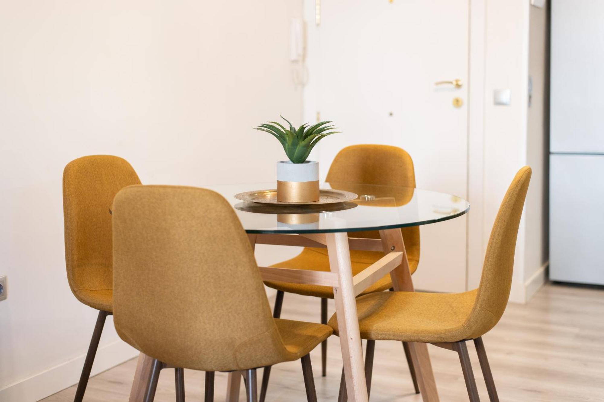 Apartamento Triana Habitame Inmobiliaria Севилья Экстерьер фото